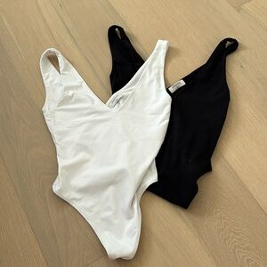 Babaton v neck body suits